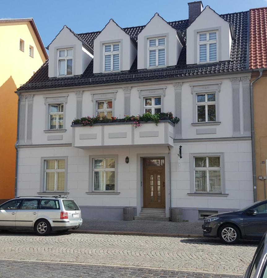 Fewo Am Marktplatz I Eisenhüttenstadt Eksteriør billede